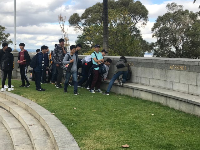 7028DE9D-C3A5-4AC7-AC73-8D12BD83529E