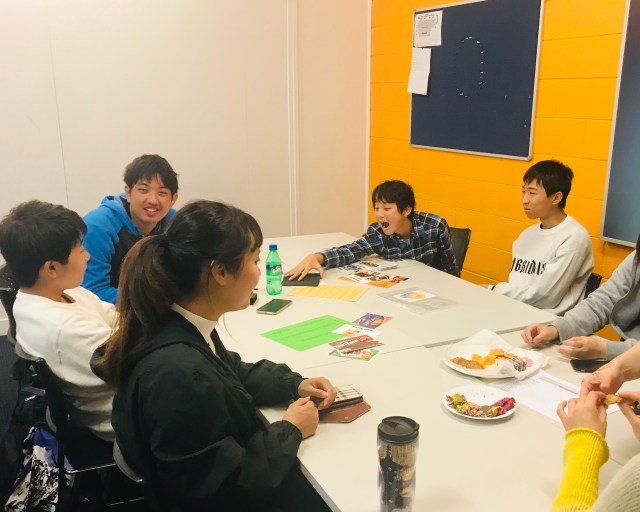 E5EB9D63-51FF-42CF-997C-C2BB0D68F11B